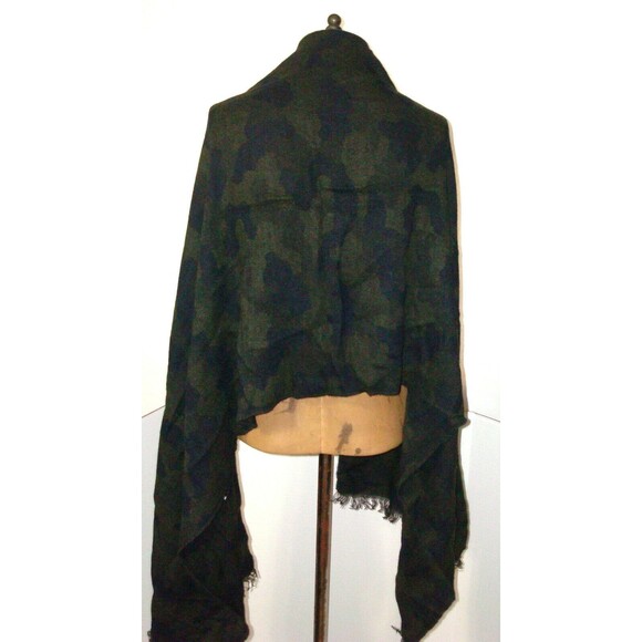 New Marciano Italy Scarf Wrap Camo Blue Green Mens Womens 73 x 23 Long Camoflage - Picture 6 of 9